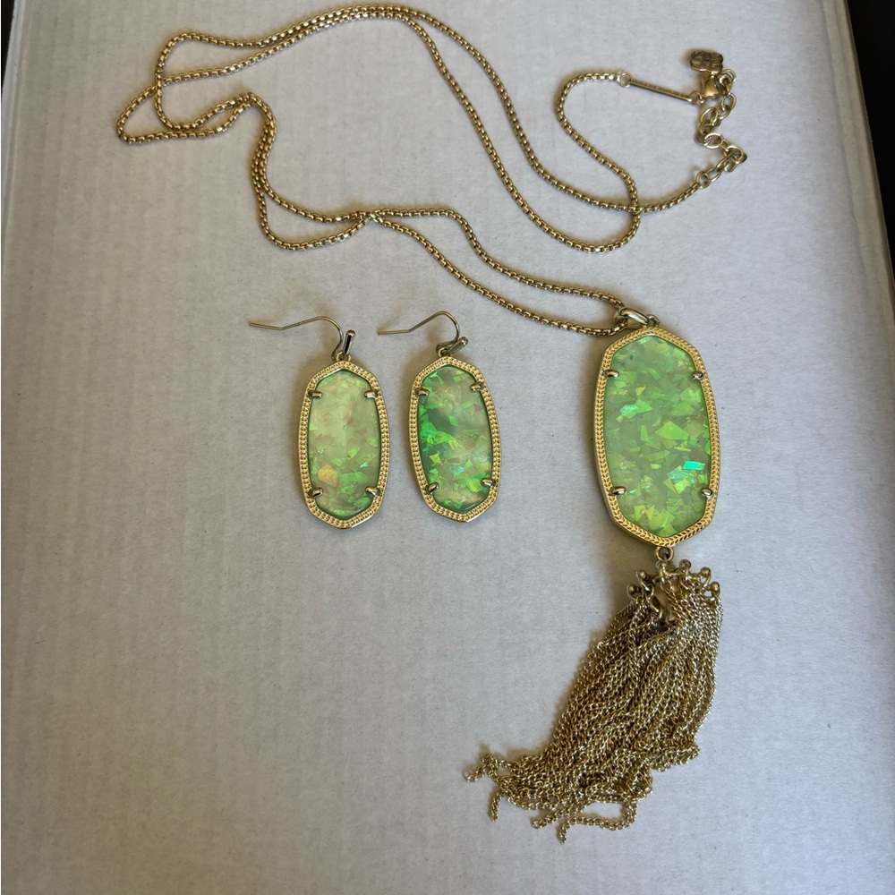 EUC Kendra Scott Gold Iridescent Mint Illusion Rayne Necklace and Elle Earrings